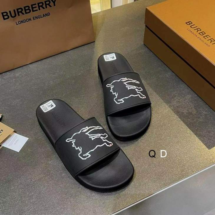 Picture of Burberry Slippers _SKUBurberrysz35-40WN04053270